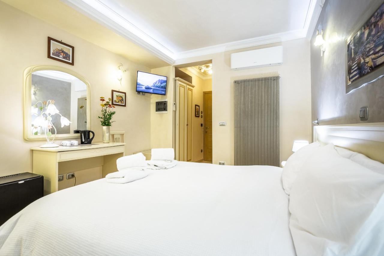 Luxury Inn Opera Rome Extérieur photo