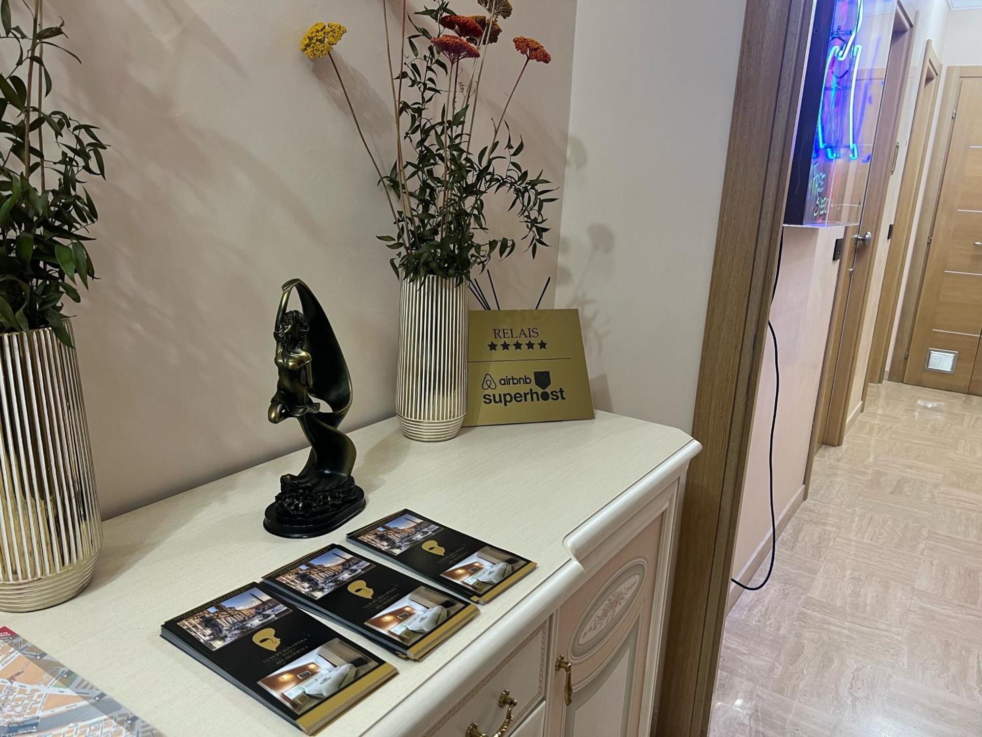 Luxury Inn Opera Rome Extérieur photo